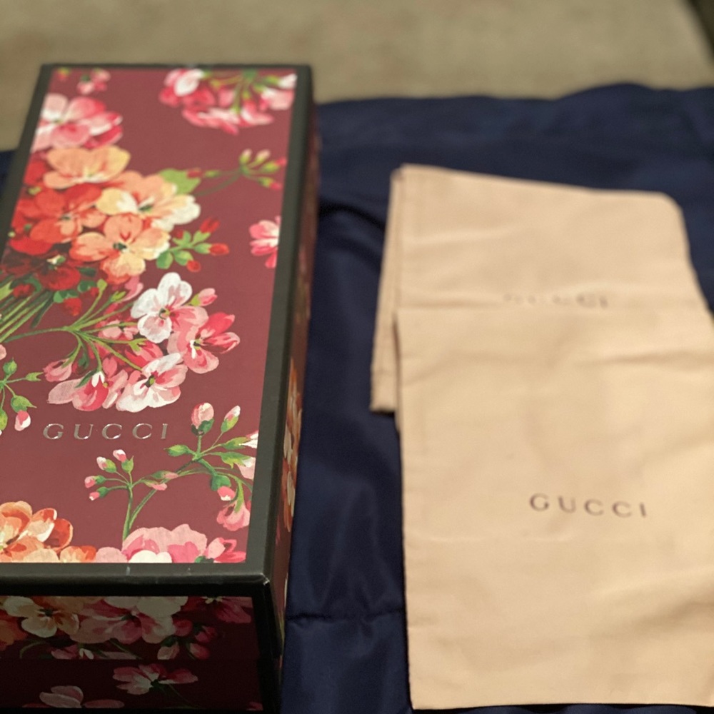 Gucci shoe box and duster bags